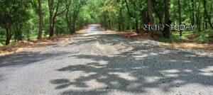 The under-construction road worth crores has been uprooted, the quality is exposed, the officer said that after uprooting the road, the contractor will build it again.