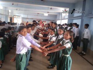 Girls of Vivekananda School celebrated Raksha Bandhan festival by tying Raksha Sutra to the tree.