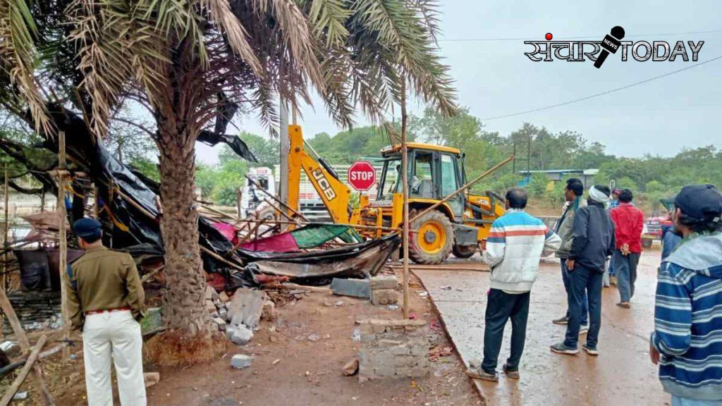 Administration's bulldozer runs on encroachment